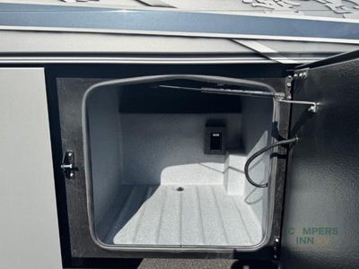 2026 Dynamax DX3 — photo 12 view