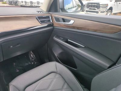 2024 Volkswagen Atlas — photo 18 view