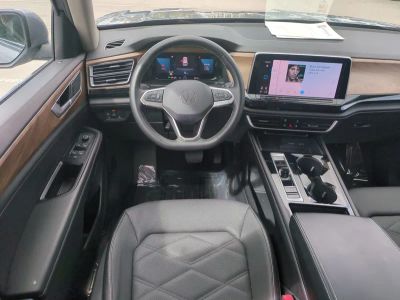 2024 Volkswagen Atlas — photo 17 view