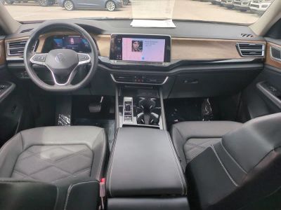 2024 Volkswagen Atlas — photo 16 view