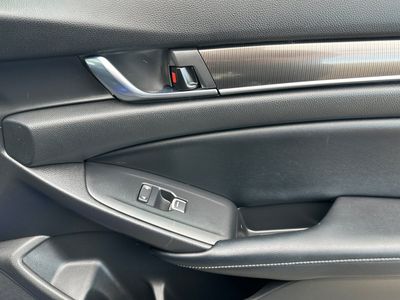 2018 Honda Accord - Photo 18