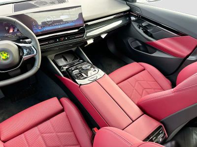 2026 BMW 5 Series — photo 18 view
