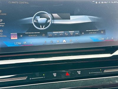2026 BMW 5 Series — photo 13 view