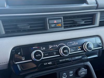 2025 Honda Pilot — photo 14 view