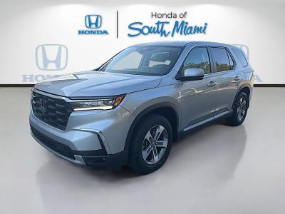 2025 Honda Pilot — rear three-quarter view