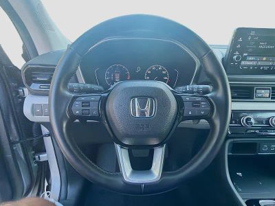 2025 Honda Pilot — photo 10 view