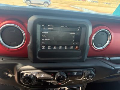 2018 Jeep Wrangler Unlimited — photo 11 view