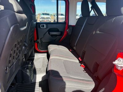 2018 Jeep Wrangler Unlimited — photo 18 view