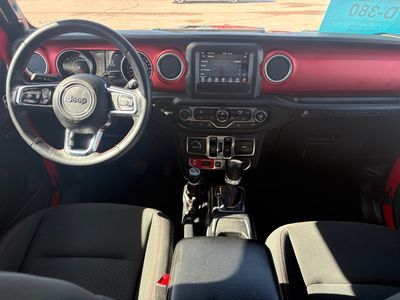 2018 Jeep Wrangler Unlimited — photo 12 view