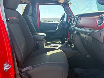 2018 Jeep Wrangler Unlimited — photo 15 view
