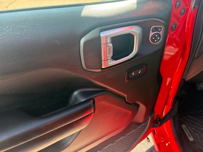 2018 Jeep Wrangler Unlimited — photo 20 view
