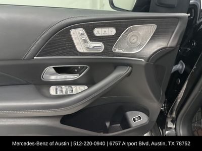 2022 Mercedes-Benz GLS - Photo 11