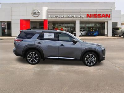 2026 Nissan Pathfinder — side profile view