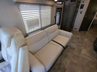 2023 Coachmen Pursuit - Photo 7