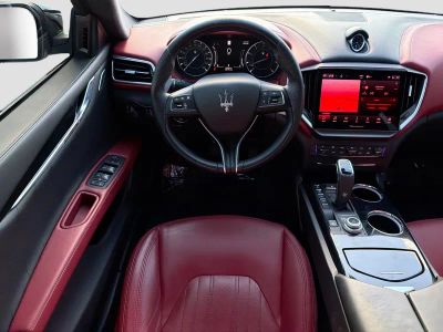 2023 Maserati Ghibli — photo 17 view