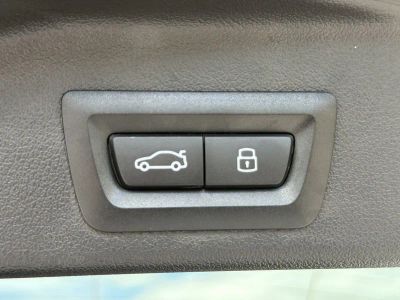 2025 BMW X5 — photo 12 view