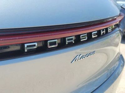 2019 Porsche Macan — photo 10 view