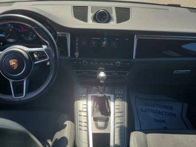 2019 Porsche Macan — photo 19 view