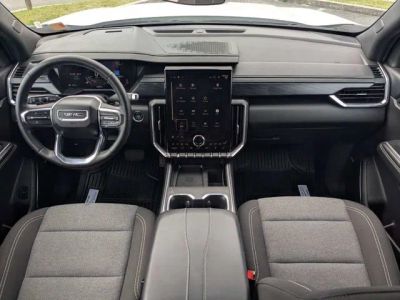 2025 GMC Acadia — photo 14 view