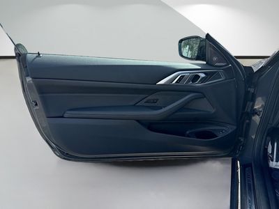 2026 BMW 4 Series — photo 21 view