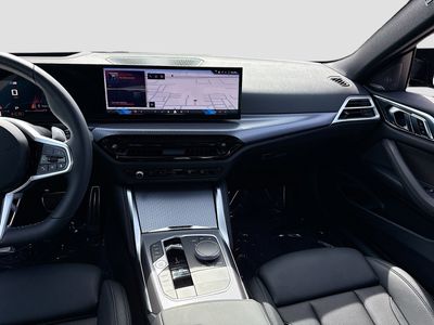 2026 BMW 4 Series — photo 19 view