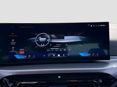 2026 BMW 4 Series — photo 34 view