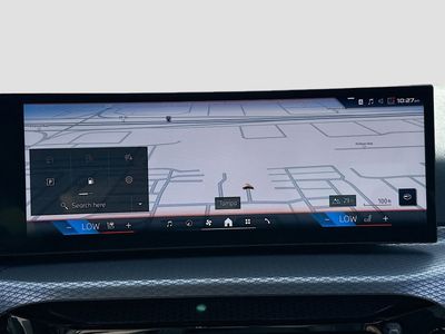 2026 BMW 4 Series — photo 32 view