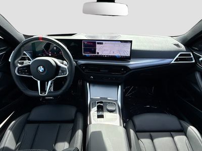 2026 BMW 4 Series — photo 16 view