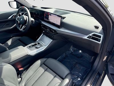 2026 BMW 4 Series — photo 14 view