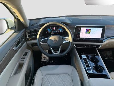 2026 Volkswagen Atlas — photo 17 view