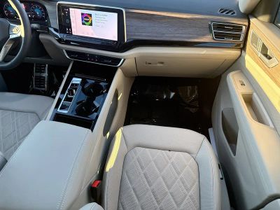2026 Volkswagen Atlas — photo 18 view