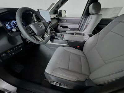 2026 Toyota Tundra — photo 11 view