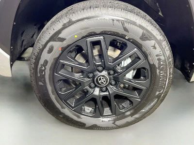 2026 Toyota Tundra — photo 10 view