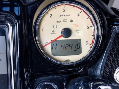 2017 Indian Motorcycle Roadmaster Thunder Black - Photo 20