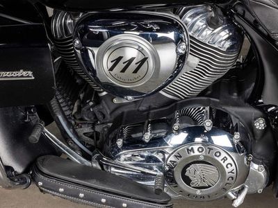 2017 Indian Motorcycle Roadmaster Thunder Black - Photo 4