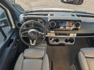 2024 Thor Motor Coach TIBURON - Photo 2