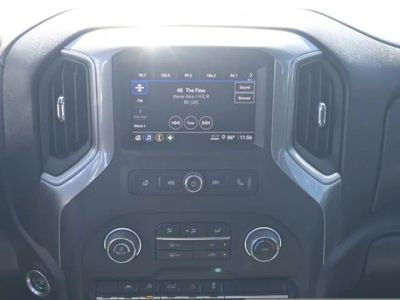 2024 Chevrolet Silverado 1500 — photo 18 view