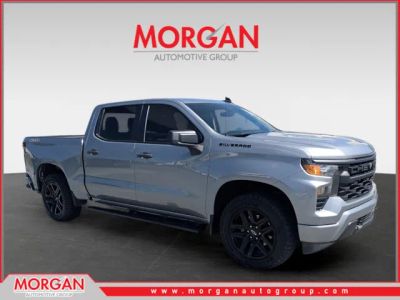 2024 Chevrolet Silverado 1500 Custom in Gray — front three-quarter view