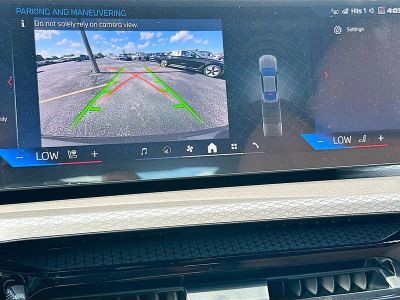 2026 BMW i4 — photo 12 view