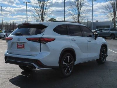 2022 Toyota Highlander - Photo 5