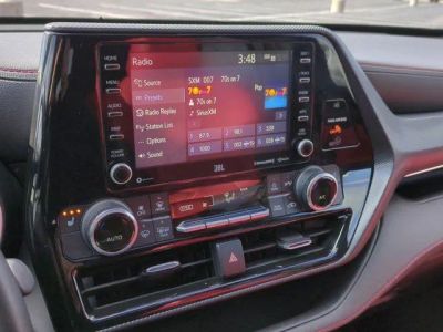 2022 Toyota Highlander - Photo 12