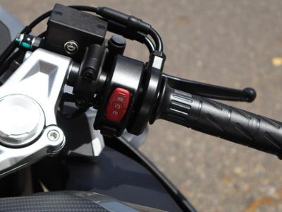 2026 CFMOTO 300SS - Photo 14
