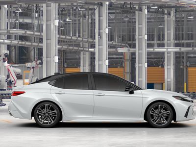2026 Toyota Camry - Photo 14