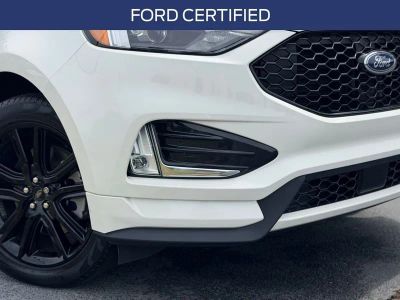 2023 Ford Edge — rear three-quarter view