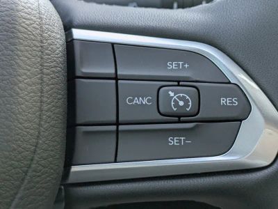 2026 Jeep Compass — photo 17 view