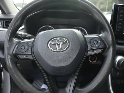 2021 Toyota RAV4 - Photo 12