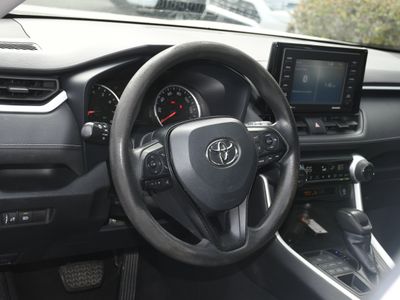 2021 Toyota RAV4 - Photo 8