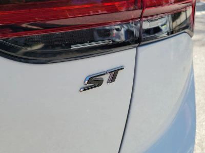 2023 Buick Envision — photo 8 view