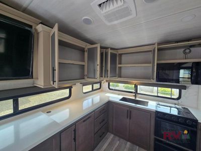 2026 Keystone RV Cougar — photo 18 view