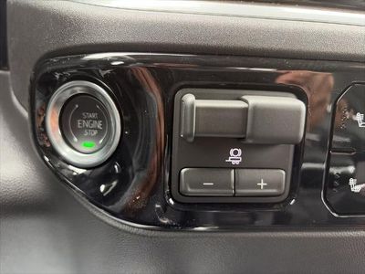 2026 Chevrolet Silverado 1500 — photo 14 view